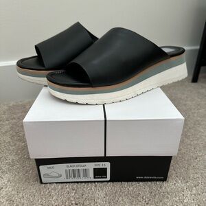 Dolce Vita Black Milo Sandal - Size 8.5